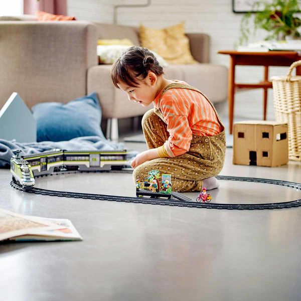 LEGO City Kumandalı Ekspres Yolcu Treni Yapım Oyuncak Seti LCT-60337