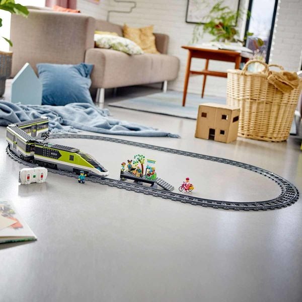 LEGO City Kumandalı Ekspres Yolcu Treni Yapım Oyuncak Seti LCT-60337