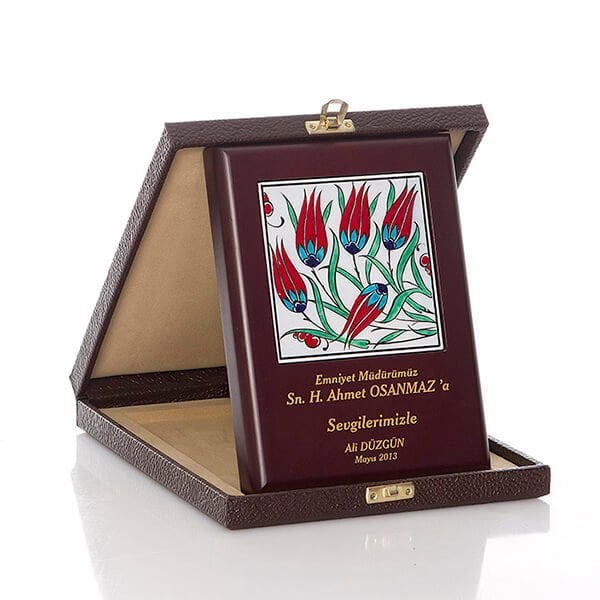 Plaket
