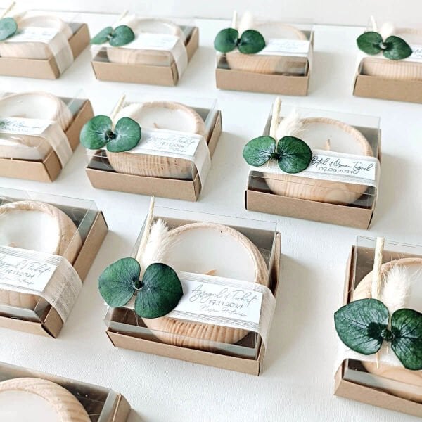 Nikah Şekeri Hediyeliği Asetat Kutu İçerisinde Ahşap Tabak Mumluk Nks-292e