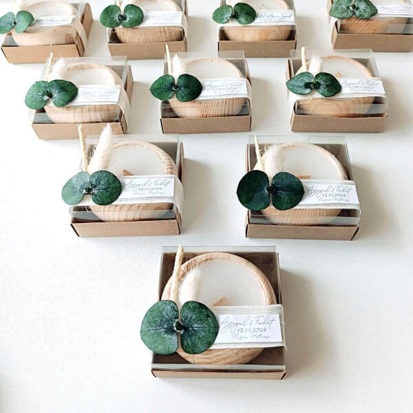 Nikah Şekeri Hediyeliği Asetat Kutu İçerisinde Ahşap Tabak Mumluk Nks-292g