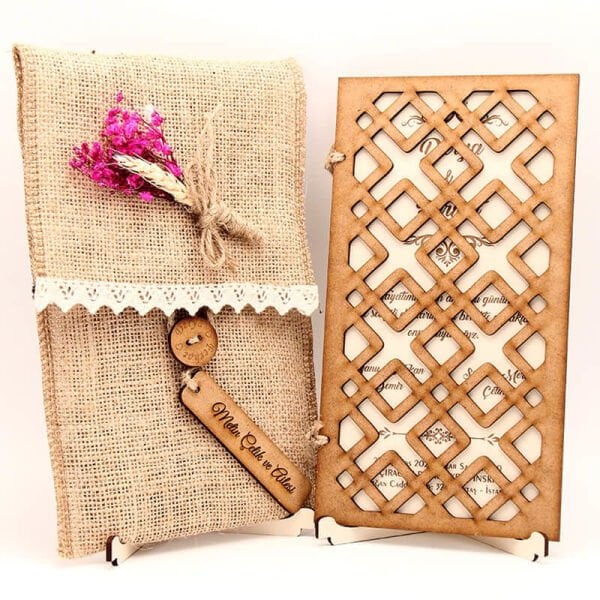 Ahşap Düğün Davetiyesi Modelleri Geometrik Desenli Ahşap Davetiye AHD-3036a