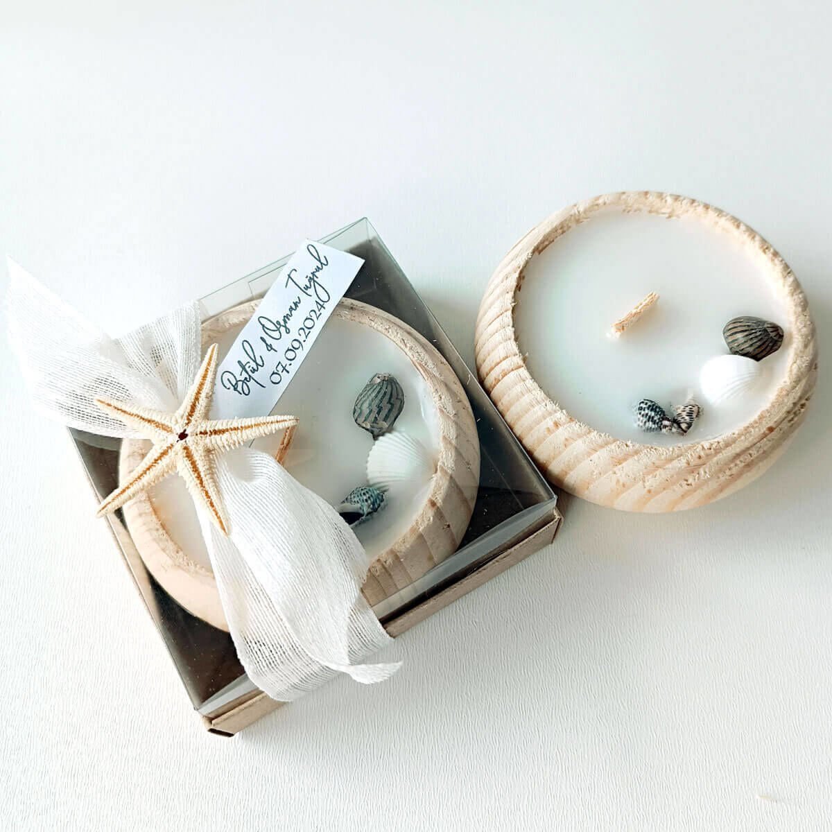 Nikah Hediyeliği Asetat Kutu İçerisinde Deniz Kabuklu Ahşap Tabak Mumluk Nks-293a