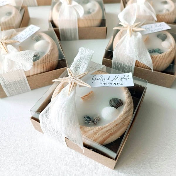 Nikah Hediyeliği Asetat Kutu İçerisinde Deniz Kabuklu Ahşap Tabak Mumluk Nks-293