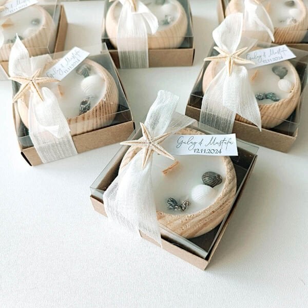 Nikah Hediyeliği Asetat Kutu İçerisinde Deniz Kabuklu Ahşap Tabak Mumluk Nks-293h