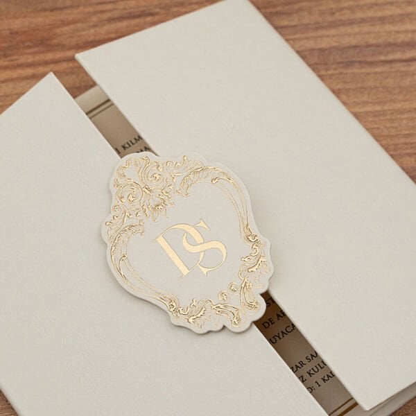 Düğün Davetiyesi Er-505104 | Krem Renk Karton Mühürlü Kalın Lüks Davetiye