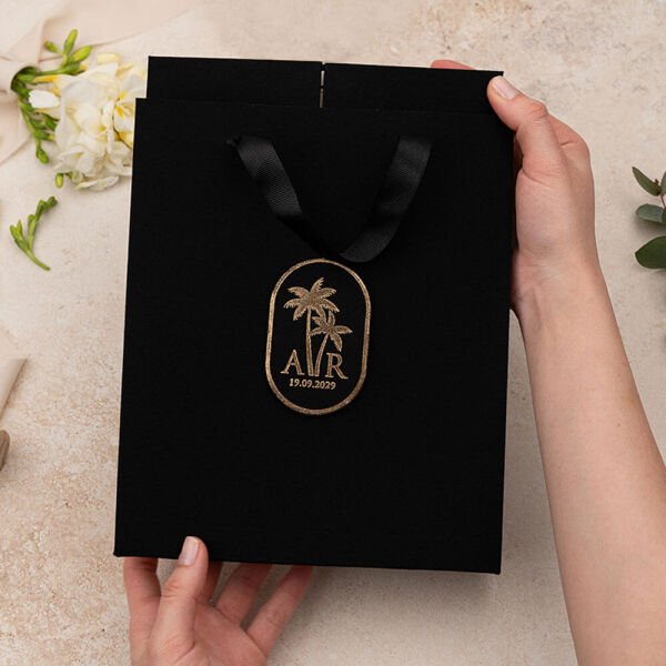 Düğün Davetiyesi Er-505106 | Siyah Renk Çanta Zarflı Karton Mühürlü Kalın Lüks Davetiye