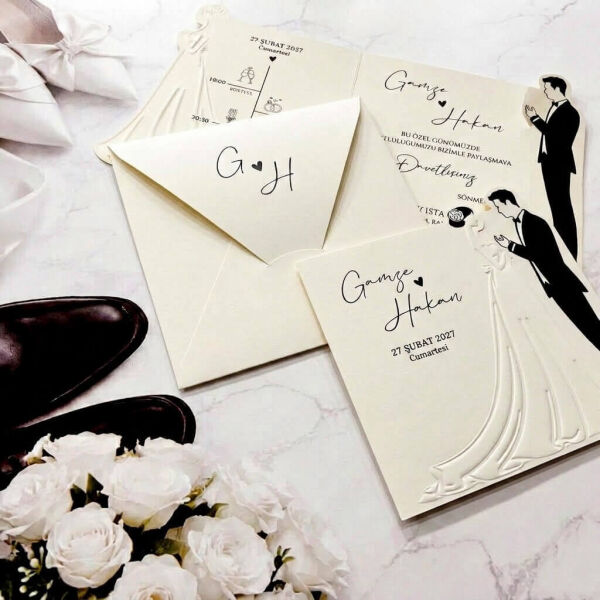 Düğün Davetiyesi Ar-602614 Gelin Damat Kabartma Figürlü Krem Renk İlginç Davetiye