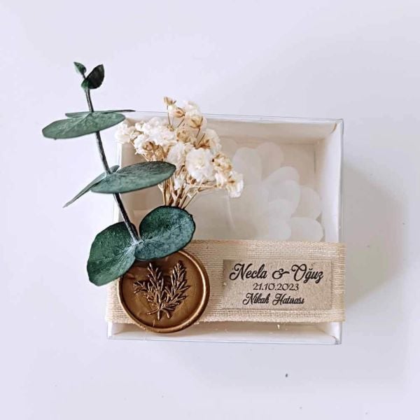 Nikah Şekeri Hediyeliği Okaliptus Çiçekli Mühürlü Kutulu Lotus Mum Nks-203