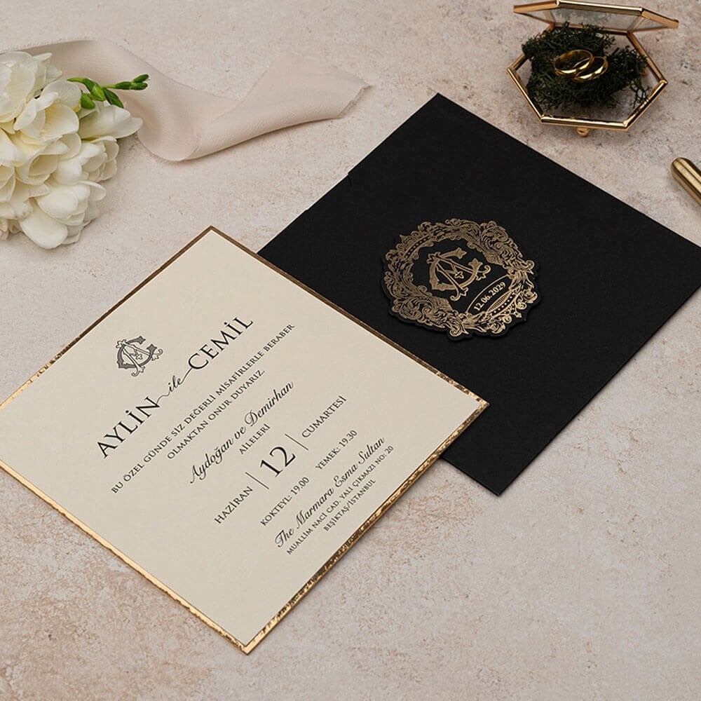 Düğün Davetiyesi Er-505114 | Karton Mühürlü Siyah Renk Zarflı Kare Kalın Lüks Davetiye