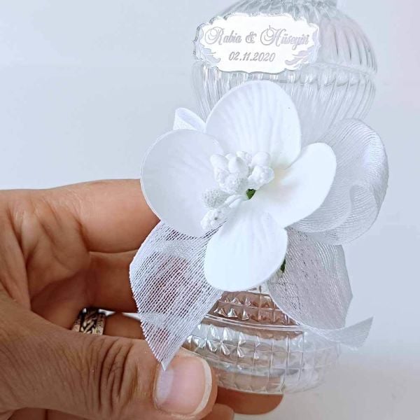 Nikah Şekeri Hediyeliği İnce Belli Ortanca Çiçekli 100cc Plastik Kolonya Şişesi Nks-230