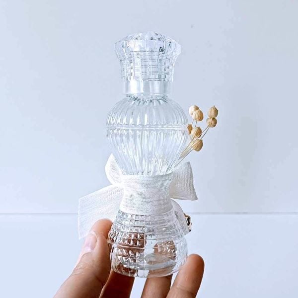 Nikah Şekeri Hediyeliği İnce Belli Gala Çiçekli 100cc Plastik Kolonya Şişesi Nks-231