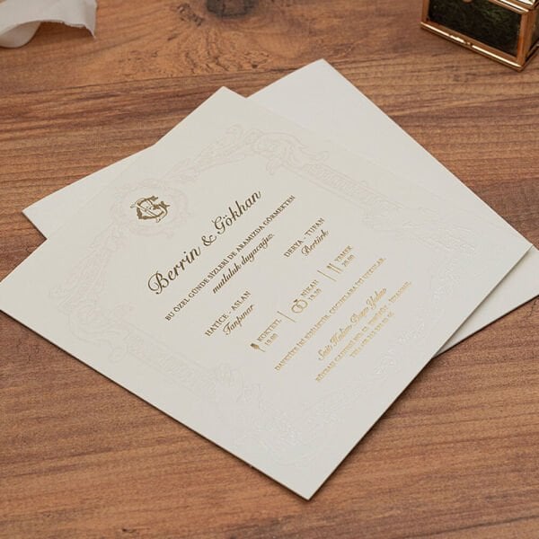 Düğün Davetiyesi Er-505124 | Karton Mühürlü Kabartma Desenli Kare Lüks Davetiye