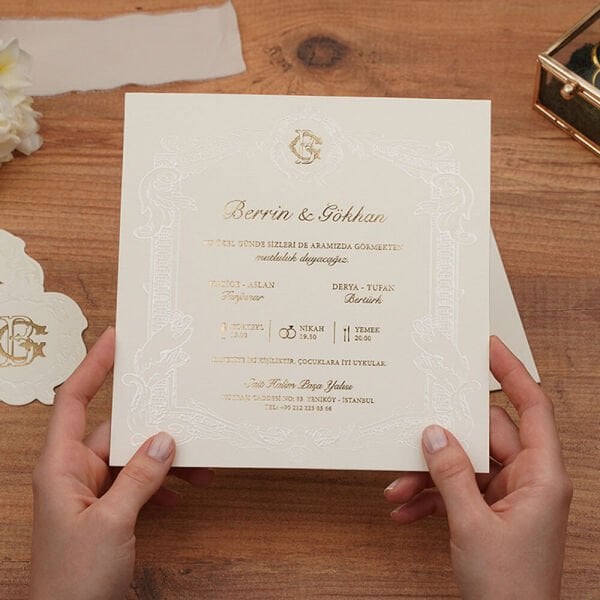 Düğün Davetiyesi Er-505124 | Karton Mühürlü Kabartma Desenli Kare Lüks Davetiye