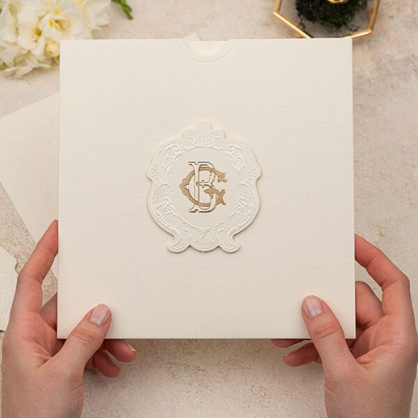 Düğün Davetiyesi Er-505124 | Karton Mühürlü Kabartma Desenli Kare Lüks Davetiye