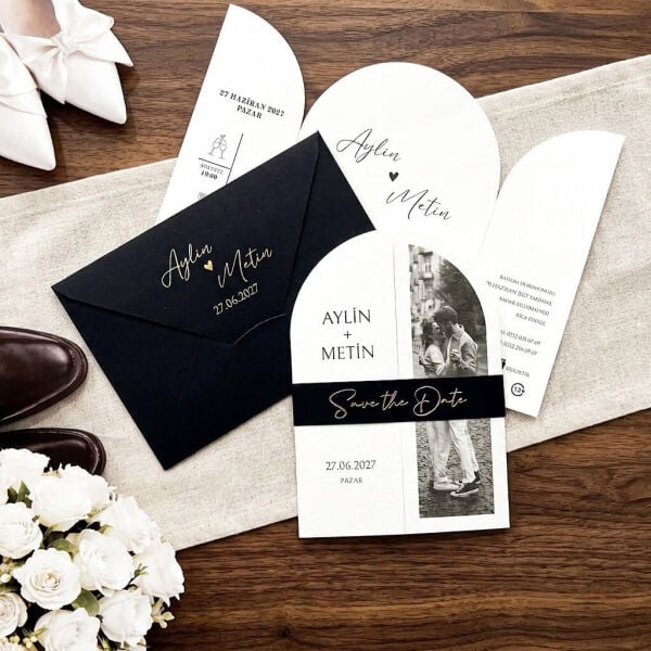 Düğün Davetiyesi Ar-602618Z Krem Renk Siyah Zarflı Gelin Damat Fotoğraflı Davetiye