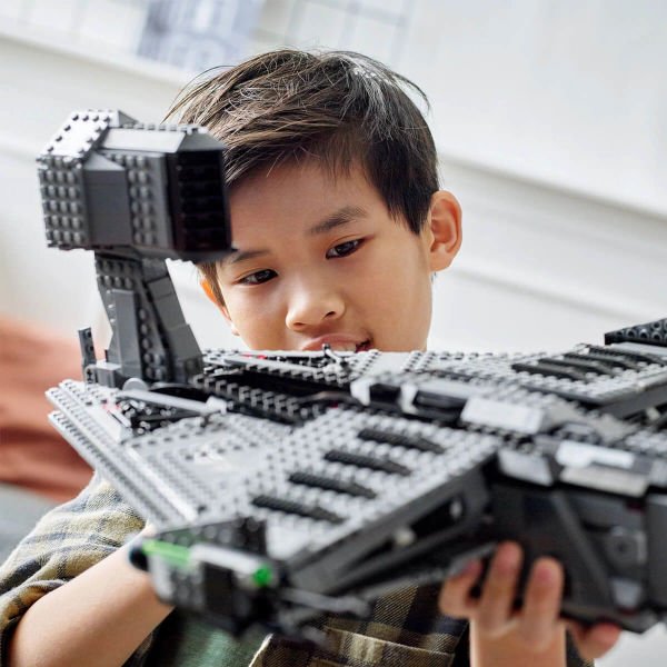LEGO Star Wars The Justifier LSW-75323 Yıldız Gemisi