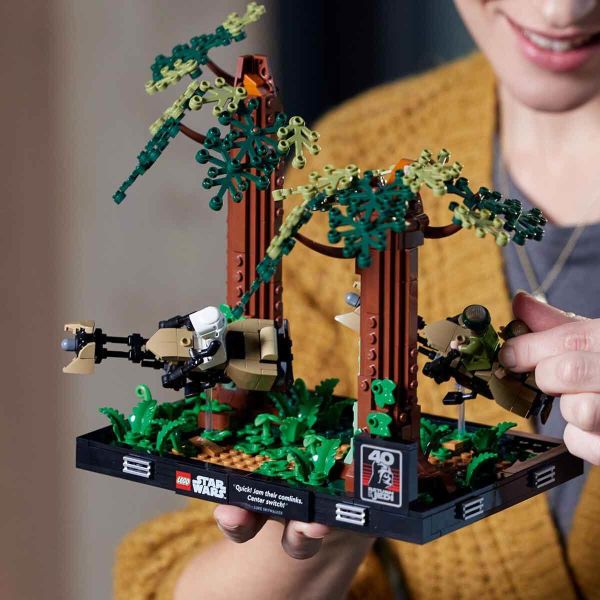 LEGO Star Wars Endor Hız Motoru Takibi Dioraması LSW-75353