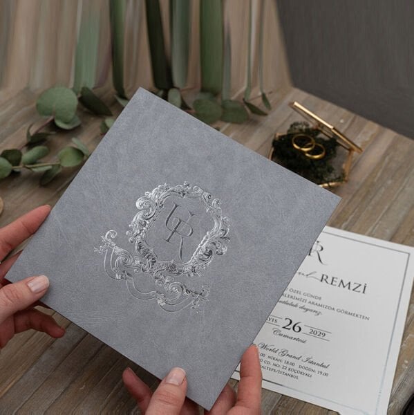 Düğün Davetiyesi Er-505103 | Gri Mermer Desen Zarflı Kare Modern Davetiye