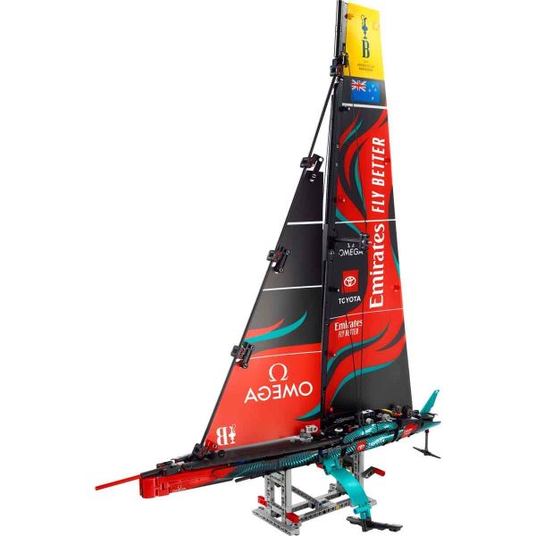 LEGO Technic Emirates Team New Zealand AC75 Yat LTC-42174