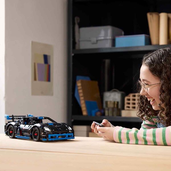 LEGO Technic Porsche GT4 e-Performance Yarış Arabası LTC-42176
