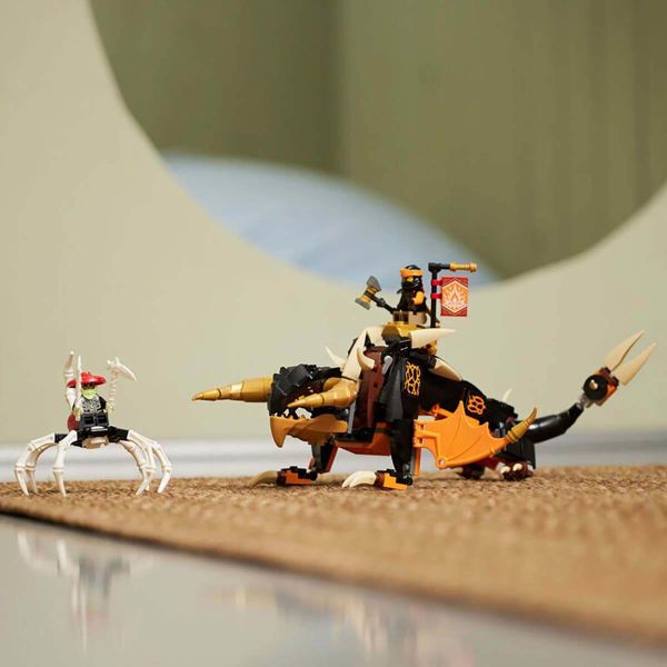 LEGO NINJAGO Cole’un Toprak Ejderhası EVO LNG-71782 Oyuncak Seti