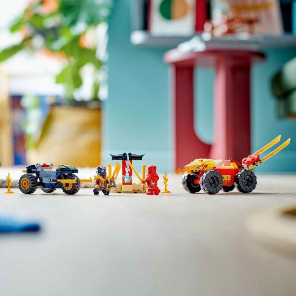 LEGO NINJAGO Kai ve Ras'ın Araba ve Motosiklet Savaşı LNG-71789 Oyuncak Seti