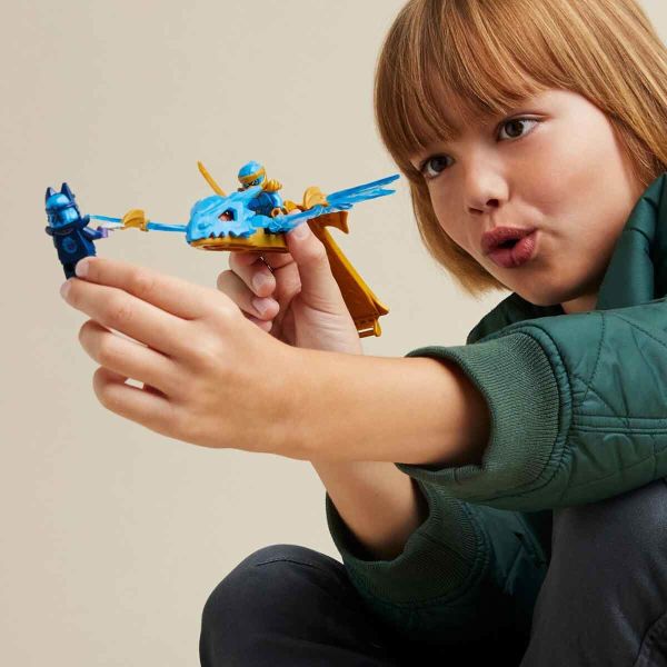 LEGO NINJAGO Nya'nın Yükselen Ejderha Vuruşu LNG-71802 Oyuncak Seti