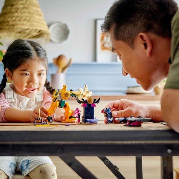 LEGO NINJAGO Arin'in Savaş Robotu LNG-71804 Oyuncak Seti