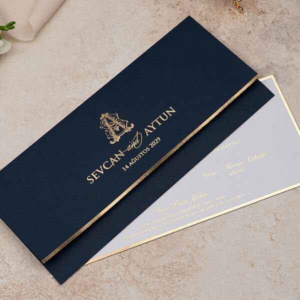 Düğün Davetiyesi Er-505141 | Lacivert Zarflı Varak Yaldız Çerçeveli Modern Davetiye