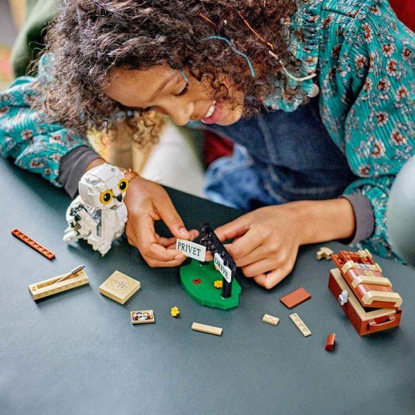 LEGO Harry Potter Hedwig, Privet Drive 4 Numara’da LHP-76425