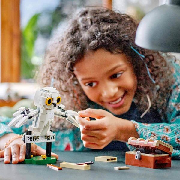 LEGO Harry Potter Hedwig, Privet Drive 4 Numara’da LHP-76425
