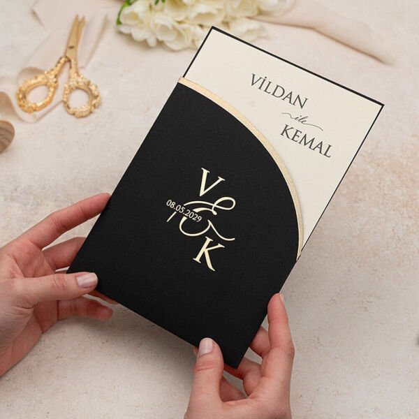 Düğün Davetiyesi Er-505131c | Oval Kesim Siyah Zarflı Modern Davetiye