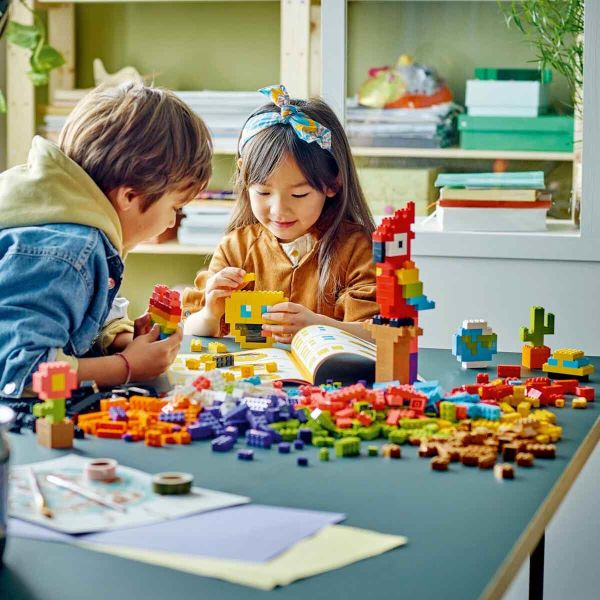 LEGO Classic Bir Sürü Yapım Parçası Oyun Seti LCS-11030