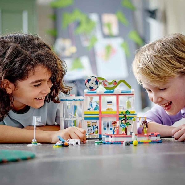 LEGO Friends Spor Merkezi LFR-41744 Oyuncak Seti