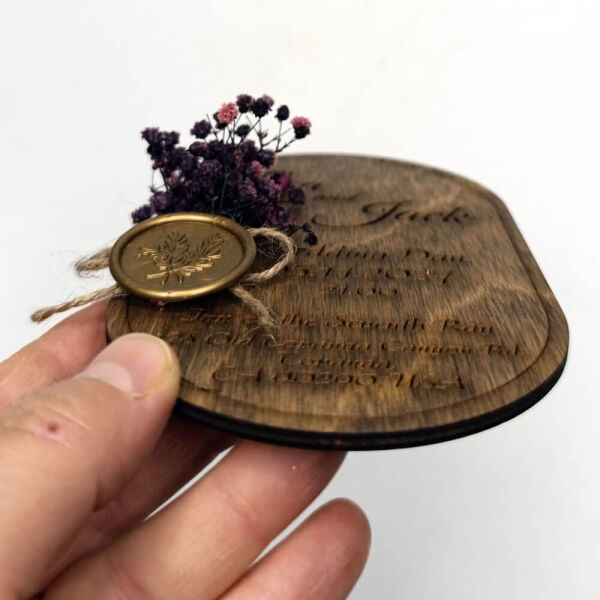Düğün Davetiyesi Cipso Çiçekli Oval Kesim Ahşap Davetiye AHD-202603 12x19 cm - Ceviz