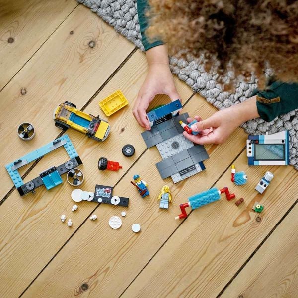 LEGO City Oto Yıkama LCT-60362 Oyuncak Seti