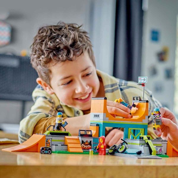 LEGO City Sokak Kaykay Parkı LCT-60364 Oyuncak Seti