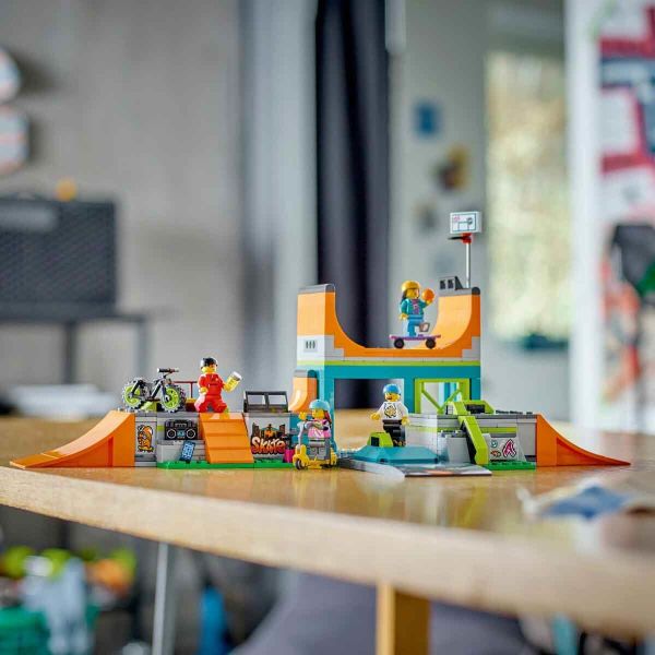 LEGO City Sokak Kaykay Parkı LCT-60364 Oyuncak Seti