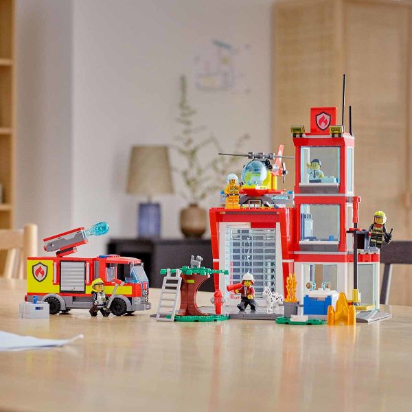LEGO City İtfaiye Merkezi LCT-60320 Oyuncak Seti