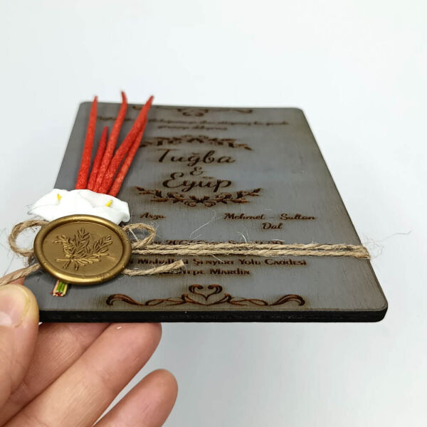 Düğün Davetiyesi Gala Çiçek ve Solucan Otlu Ahşap Davetiye AHD-202605 13x19 cm - Gri