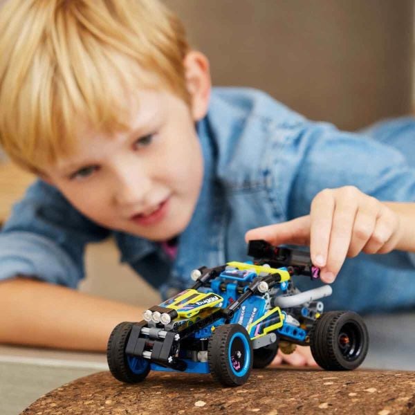 LEGO Technic Arazi Yarışı Arabası LTC-42164 Oyuncak Seti