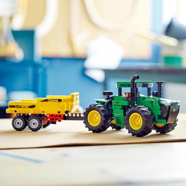LEGO Technic John Deere 9620R 4WD Traktör LTC-42136 Oyuncak