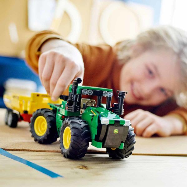 LEGO Technic John Deere 9620R 4WD Traktör LTC-42136 Oyuncak