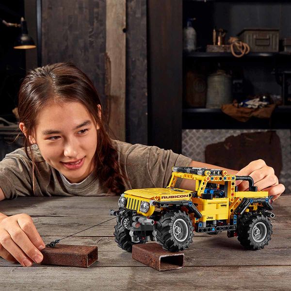 LEGO Technic Jeep Wrangler LTC-42122 Oyuncak Arazi Aracı
