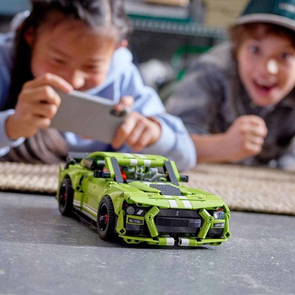 LEGO Technic Ford Mustang Shelby GT500 LTC-42138 Oyuncak Araba
