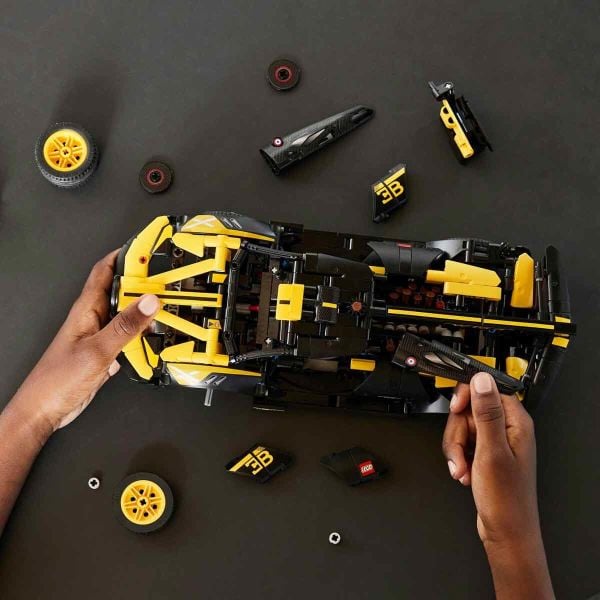 LEGO Technic Bugatti Bolide LTC-42151 Oyuncak Araba