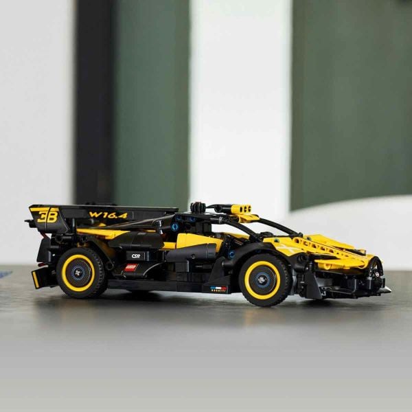 LEGO Technic Bugatti Bolide LTC-42151 Oyuncak Araba