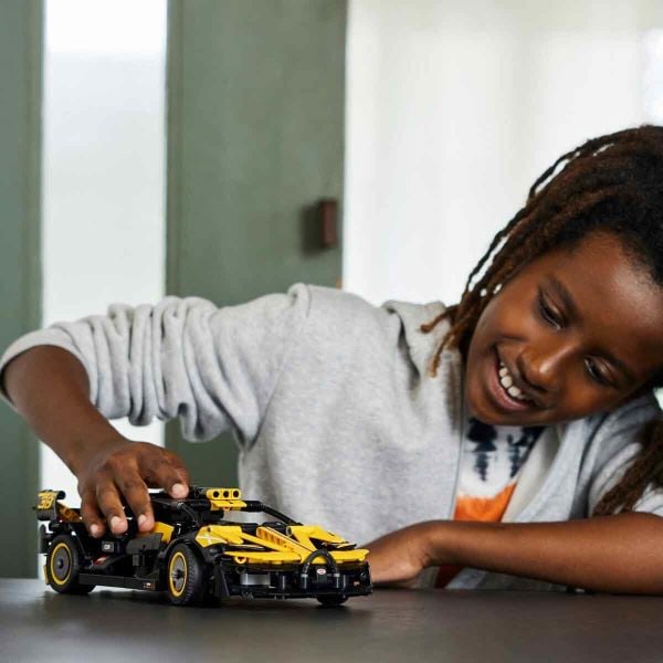 LEGO Technic Bugatti Bolide LTC-42151 Oyuncak Araba
