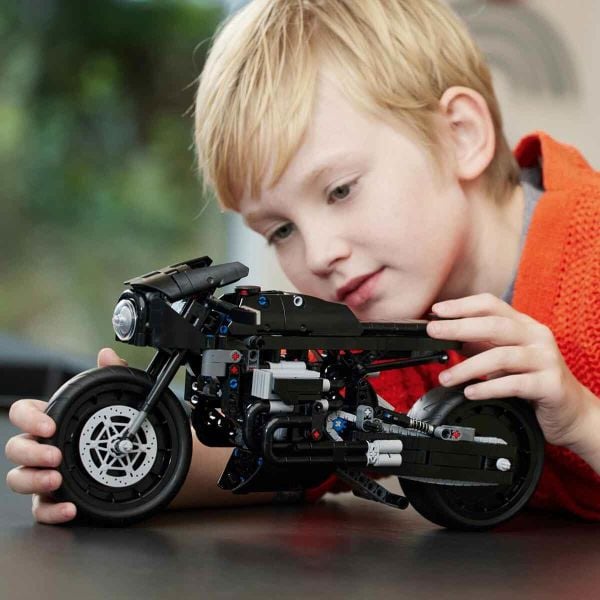 LEGO Technic BATMAN - BATCYCLE LTC-42155 Oyuncak Motosiklet